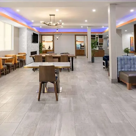 Hawthorn Suites By Wyndham Williston Burlington